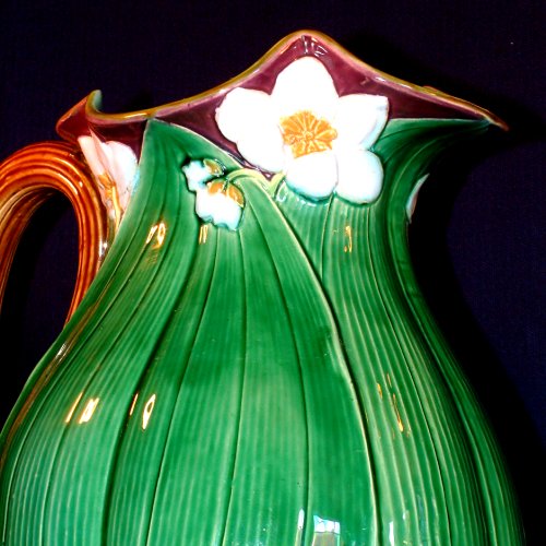 minton majolica lily pitcher