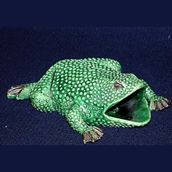 palissy majolica frog pocket