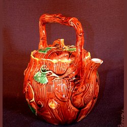 G jones majolica tea pot